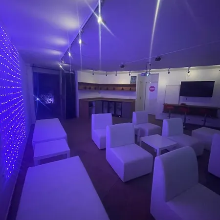 Ginevra Villa *